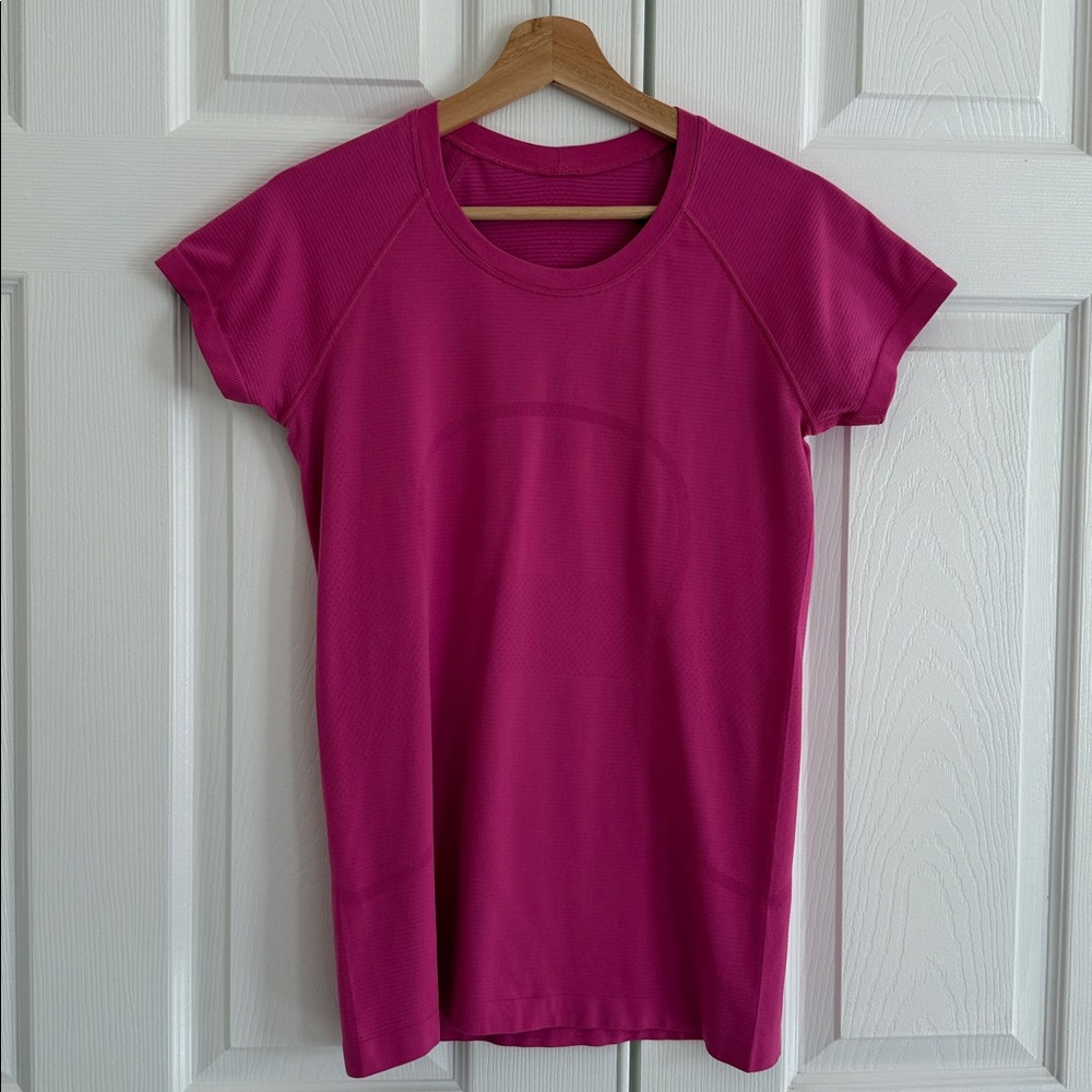 Lululemon Swiftly Tech Short Sleeved Shirt 2.0
